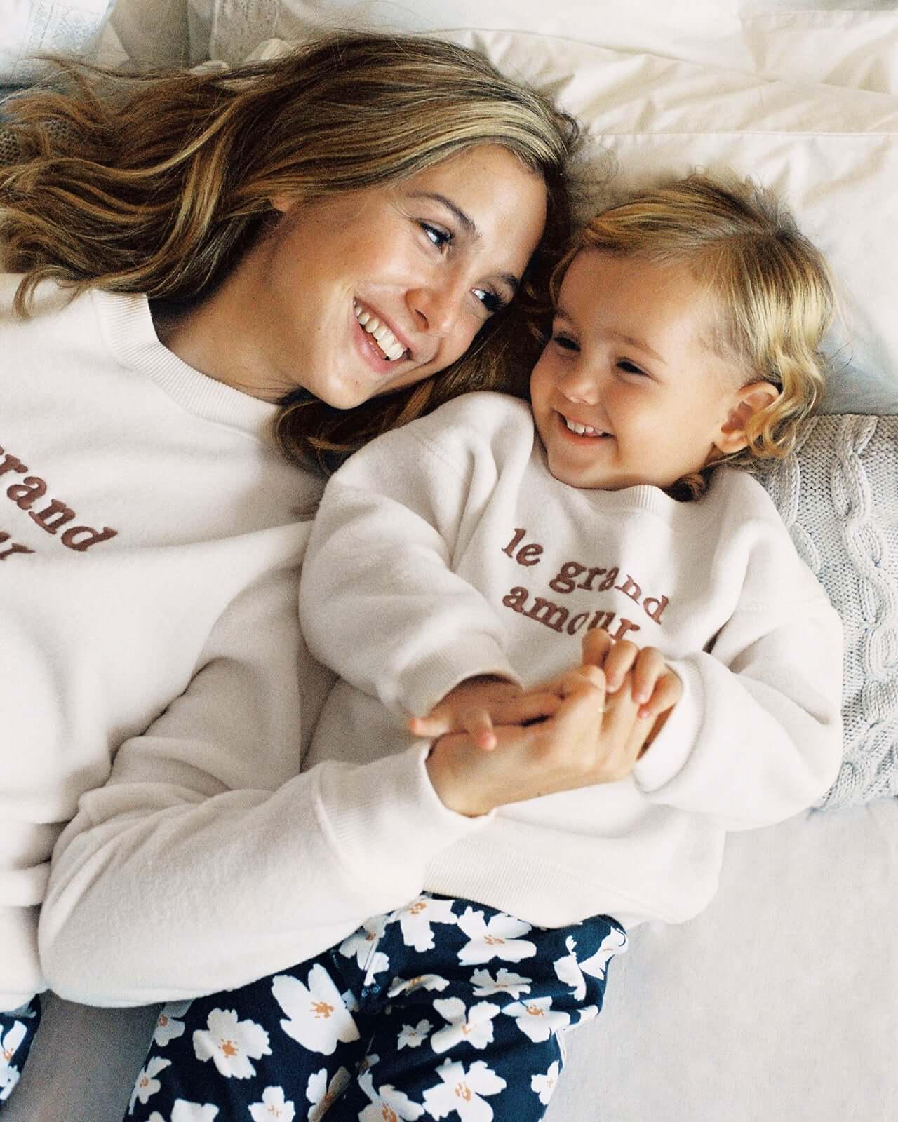 Le sweat Le grand amour femme en polaire recyclée - crème – Image 3